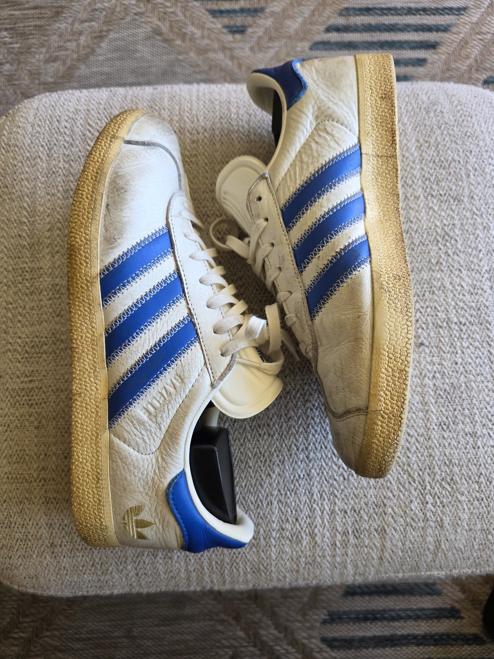 Adidas Gazelle Shoe Palace White Leather Sneakers Blue Stripes Samba Spezial